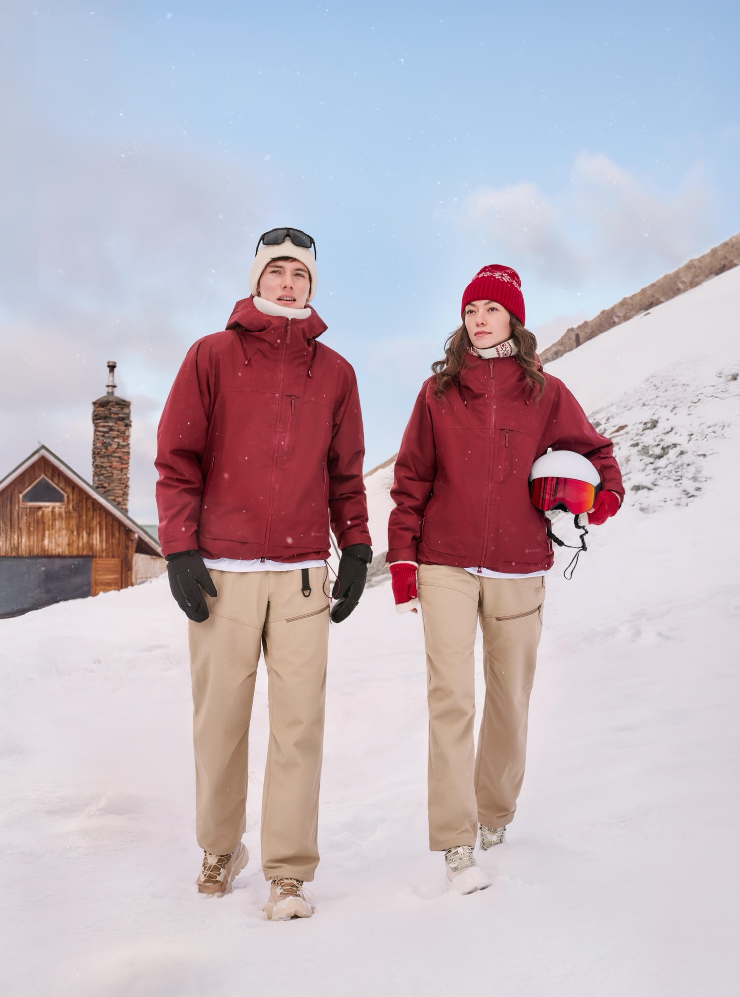 DESCENTE premium winter campaign in snow